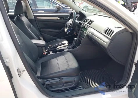 2015 Volkswagen Passat 1.8T Wolfsburg Edition from USA, damaged, VIN 1VWAS7A38FC019092